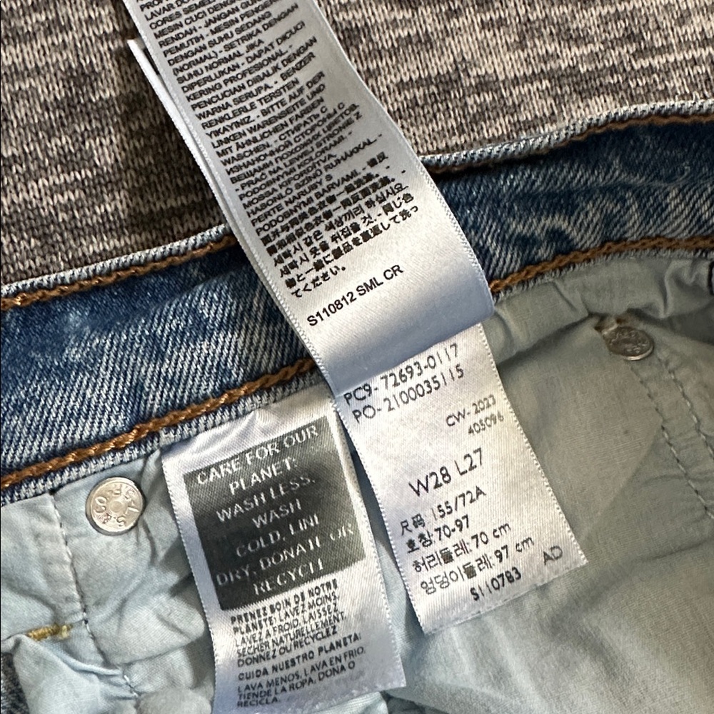 Levi’s Premium Ribcage Straight Ankle 28 width - Picture 8 of 13